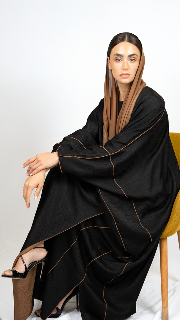 D4-0002 Tan and Black Reversible Abaya